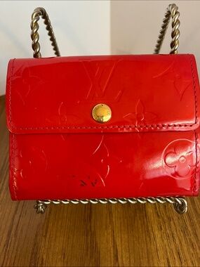 Louis Vuitton Red Monogram Vernis Mini Wallet with Gold Snap